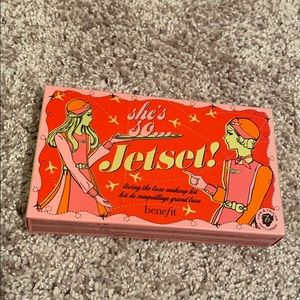 She’s so Jetset! By benefit